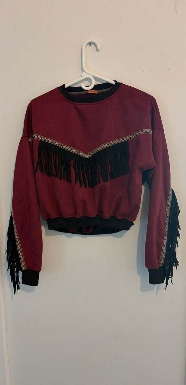 Pukllas Andean Fusion Burgundy Fringe Cropped Sweatshirt